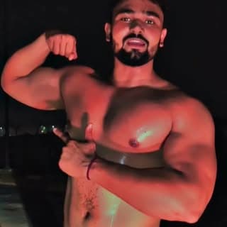 AMIT(DESI BEAST💪)