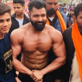 Vineet Bathla( Bodybuilding & fitness coach)