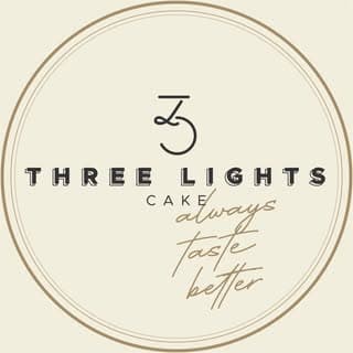 threelightscakes