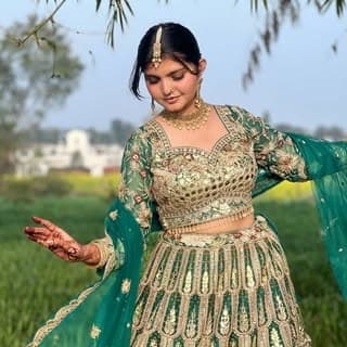 Shikha๐ฆ