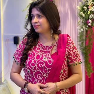 Shilpa Karne | Makeup artist |