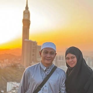 Pembuatan Gaun Cantik