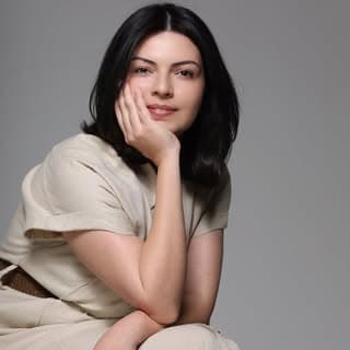 Uzm.Dr.Esra Esbah✨Dermatolog