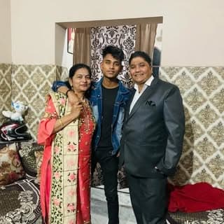Himanshu 🤍