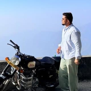 Aksh Puri | LIfestyle | travel | Fitness