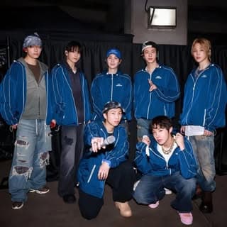 BTS ARMY โท~๐ฎ๐ณ