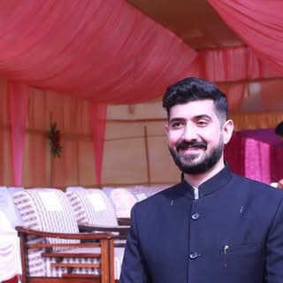 Jay Shivani