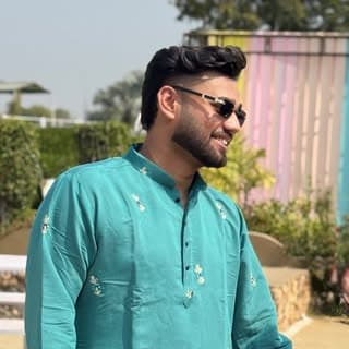 𝗩𝗮𝗶𝗯𝗵𝗮𝘃 Krishna