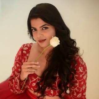 Deepthi Ravi✨
