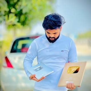 राज 🦋🕊️