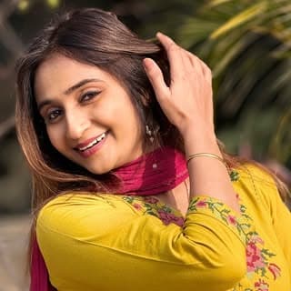 Madhuri Barochiya