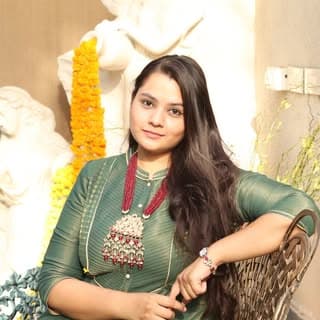 Ayushi | Travel & Lifestyle