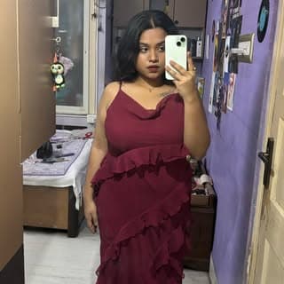 Anushkaaa🧚♀️